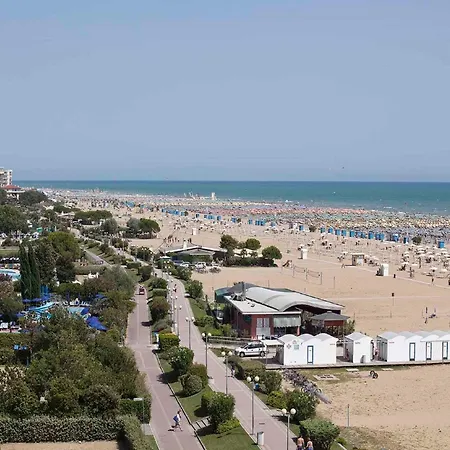 Apartament In 37068