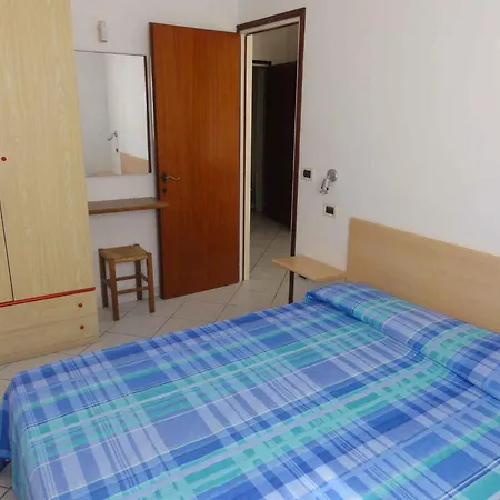 In 37068 Apartament