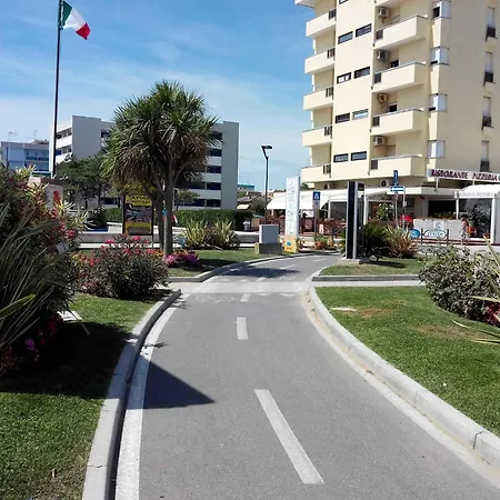 Apartamento In 37068